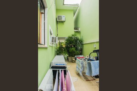 Casa de condomínio para alugar com 400m², 4 quartos e 4 vagas Casa de condomínio para alugar com 400m², 4 quartos e 4 vagasVaranda