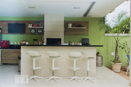 Casa de condomínio para alugar com 400m², 4 quartos e 4 vagas Casa de condomínio para alugar com 400m², 4 quartos e 4 vagasEntrada