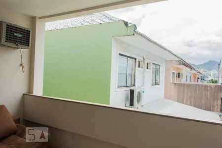 Casa de condomínio para alugar com 400m², 4 quartos e 4 vagas Casa de condomínio para alugar com 400m², 4 quartos e 4 vagasVaranda da Suíte 1