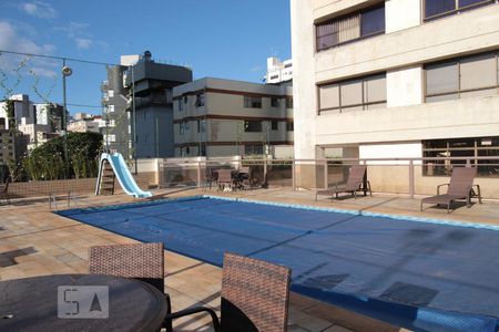 Apartamento à venda com 190m², 4 quartos e 4 vagas Apartamento à venda com 190m², 4 quartos e 4 vagasÁrea comum