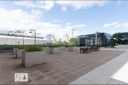 Apartamento à venda com 70m², 1 quarto e 1 vagaÁrea comum