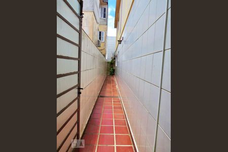 Casa de condomínio à venda com 125m², 3 quartos e 2 vagas Casa de condomínio à venda com 125m², 3 quartos e 2 vagasCorredor