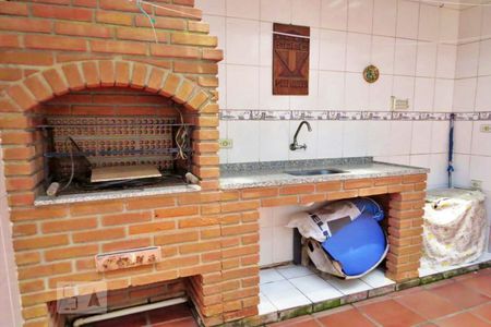 Casa de condomínio à venda com 125m², 3 quartos e 2 vagas Casa de condomínio à venda com 125m², 3 quartos e 2 vagasÁrea comum - Churrasqueira