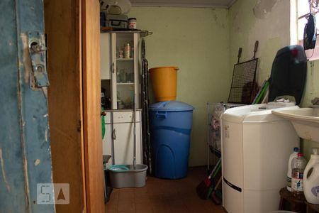 Casa à venda com 300m², 5 quartos e 4 vagas Casa à venda com 300m², 5 quartos e 4 vagasÁrea de Serviço