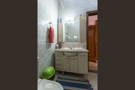 Casa à venda com 366m², 6 quartos e 5 vagasBanheiro do Quarto 4