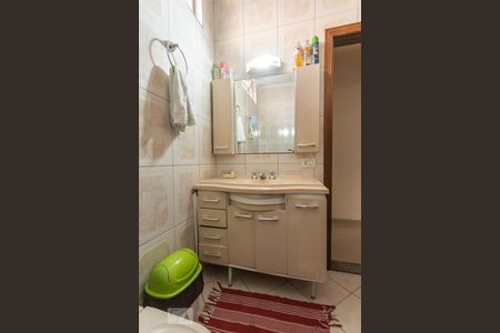 Casa à venda com 366m², 6 quartos e 5 vagasBanheiro Social