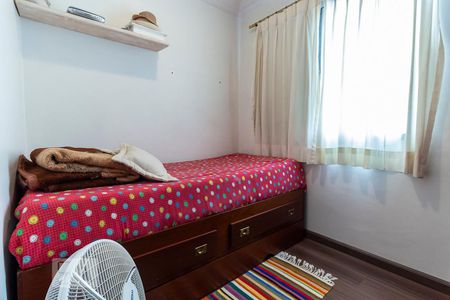 Casa à venda com 150m², 3 quartos e 3 vagas Casa à venda com 150m², 3 quartos e 3 vagasQuarto 2