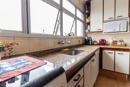 Casa à venda com 150m², 3 quartos e 3 vagas Casa à venda com 150m², 3 quartos e 3 vagasCozinha - Armários