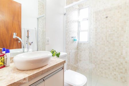 Casa à venda com 150m², 3 quartos e 3 vagas Casa à venda com 150m², 3 quartos e 3 vagasBanheiro