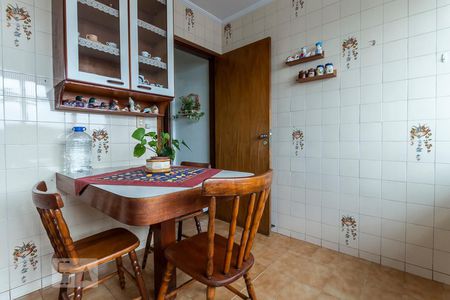 Casa à venda com 150m², 3 quartos e 3 vagas Casa à venda com 150m², 3 quartos e 3 vagasCozinha