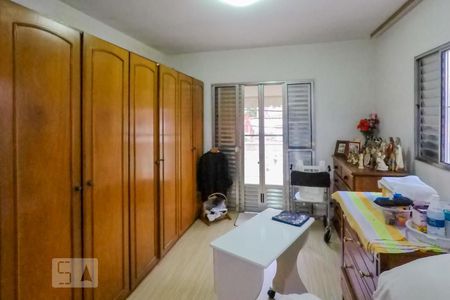 Casa à venda com 200m², 3 quartos e 2 vagasQuarto 3 - suite