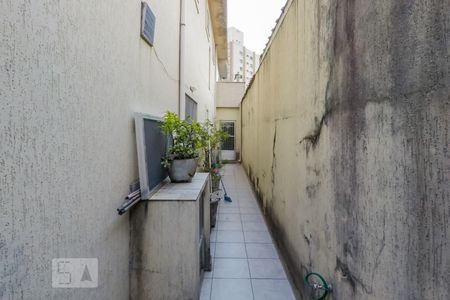 Casa à venda com 200m², 3 quartos e 2 vagasCorredor Lateral