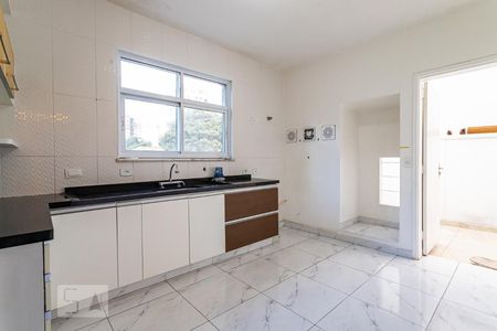 Apartamento à venda com 130m², 2 quartos e sem vaga Apartamento à venda com 130m², 2 quartos e sem vagaCozinha