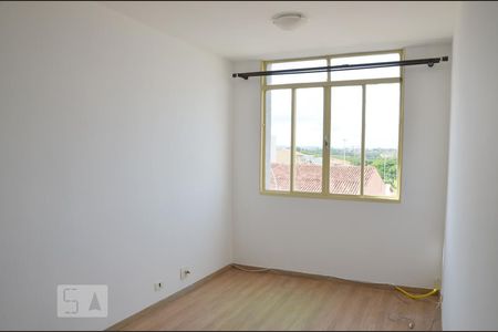 Quarto 1 de apartamento para alugar com 3 quartos, 90m² em Guará I, Brasília