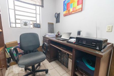 Casa à venda com 354m², 4 quartos e 6 vagasEscritório