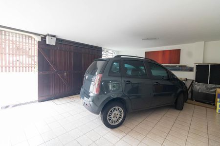 Casa à venda com 354m², 4 quartos e 6 vagasGaragem