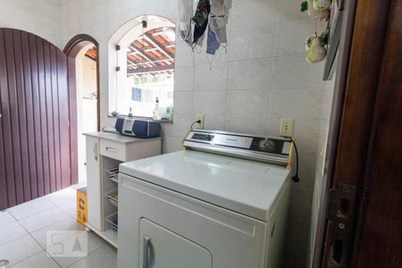 Casa à venda com 354m², 4 quartos e 6 vagasÁrea de Serviço