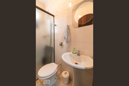 Casa à venda com 354m², 4 quartos e 6 vagasBanheiro 5