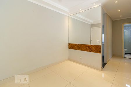 Sala de apartamento para alugar com 2 quartos, 45m² em Taquara, Rio de Janeiro