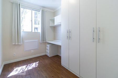 Quarto 1 de apartamento para alugar com 2 quartos, 45m² em Taquara, Rio de Janeiro