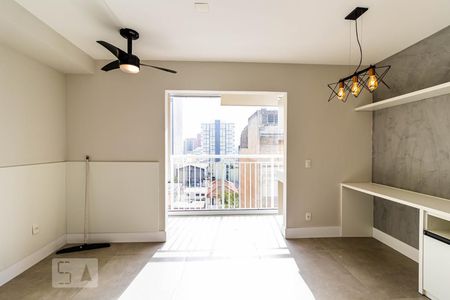 Sala/Quarto de kitnet/studio para alugar com 1 quarto, 29m² em Liberdade, São Paulo