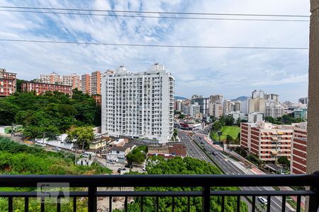 Vista da Sala de apartamento para alugar com 2 quartos, 60m² em Centro, Niterói