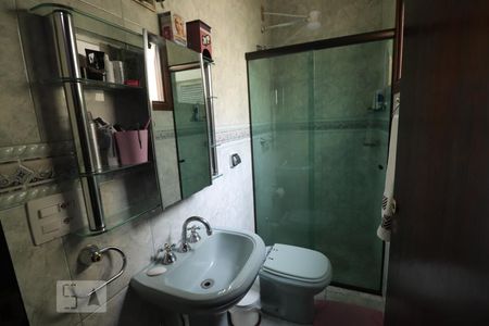 Casa à venda com 233m², 3 quartos e 5 vagasBanheiro da Suíte 3