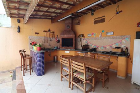 Casa à venda com 233m², 3 quartos e 5 vagasÁrea Gourmet