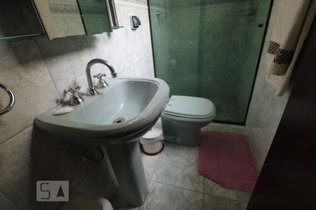 Casa à venda com 233m², 3 quartos e 5 vagasBanheiro da Suíte 3