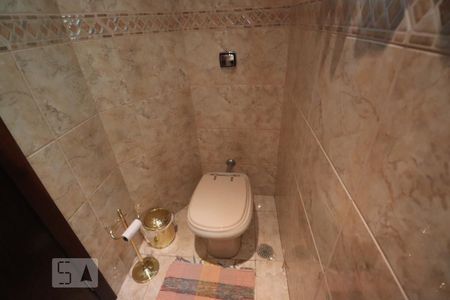 Casa à venda com 233m², 3 quartos e 5 vagasLavabo 1