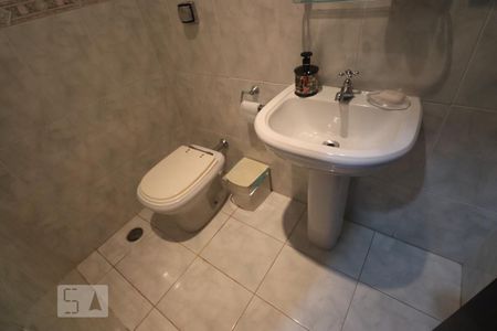 Casa à venda com 233m², 3 quartos e 5 vagasLavabo 2