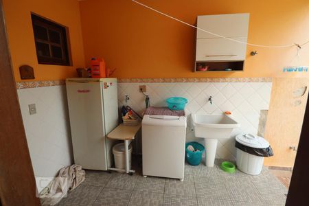 Casa à venda com 233m², 3 quartos e 5 vagasÁrea de Serviço