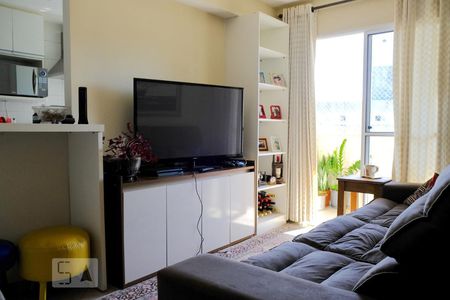 Sala de apartamento para alugar com 3 quartos, 80m² em Taquara, Rio de Janeiro