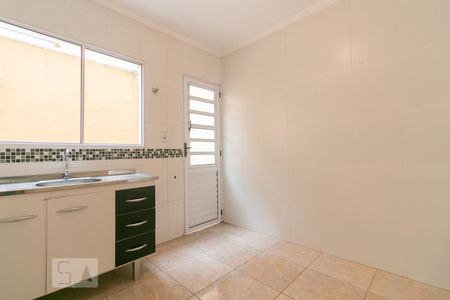 Casa de condomínio à venda com 60m², 2 quartos e 1 vaga Casa de condomínio à venda com 60m², 2 quartos e 1 vagaCozinha