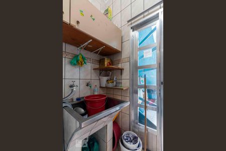 Casa à venda com 218m², 3 quartos e 2 vagas Casa à venda com 218m², 3 quartos e 2 vagasÁrea de Serviço
