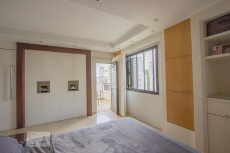 Apartamento à venda com 380m², 3 quartos e 4 vagas Apartamento à venda com 380m², 3 quartos e 4 vagasSuíte 2