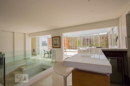 Apartamento à venda com 380m², 3 quartos e 4 vagas Apartamento à venda com 380m², 3 quartos e 4 vagasSala - Cobertura