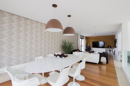 Apartamento à venda com 380m², 3 quartos e 4 vagas Apartamento à venda com 380m², 3 quartos e 4 vagasSala - Cobertura