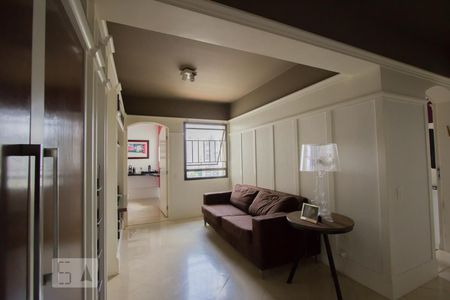 Apartamento à venda com 380m², 3 quartos e 4 vagas Apartamento à venda com 380m², 3 quartos e 4 vagasSala de TV
