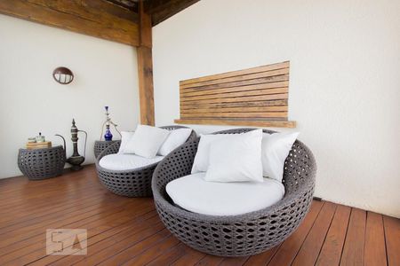 Apartamento à venda com 380m², 3 quartos e 4 vagas Apartamento à venda com 380m², 3 quartos e 4 vagasÁrea zen