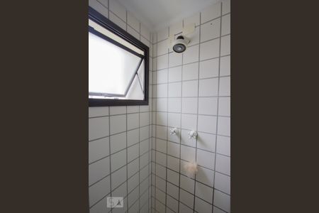 Apartamento à venda com 380m², 3 quartos e 4 vagas Apartamento à venda com 380m², 3 quartos e 4 vagasBanheiro 1