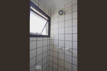 Apartamento à venda com 380m², 3 quartos e 4 vagas Apartamento à venda com 380m², 3 quartos e 4 vagasSuíte 1 - Banheiro