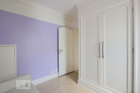 Apartamento à venda com 380m², 3 quartos e 4 vagas Apartamento à venda com 380m², 3 quartos e 4 vagasQuarto 1