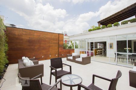 Apartamento à venda com 380m², 3 quartos e 4 vagas Apartamento à venda com 380m², 3 quartos e 4 vagasCobertura - Área externa