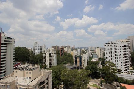 Apartamento à venda com 380m², 3 quartos e 4 vagas Apartamento à venda com 380m², 3 quartos e 4 vagasCobertura - Área externa - Vista