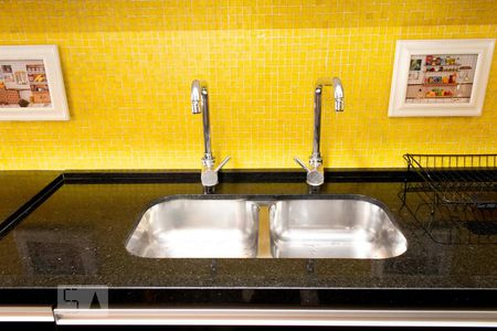 Apartamento à venda com 316m², 3 quartos e 4 vagas Apartamento à venda com 316m², 3 quartos e 4 vagasCozinha - Torneira