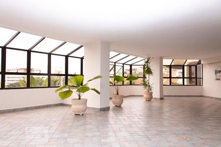 Apartamento à venda com 316m², 3 quartos e 4 vagas Apartamento à venda com 316m², 3 quartos e 4 vagasÁrea Comum - Solarium