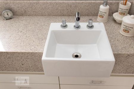 Apartamento à venda com 316m², 3 quartos e 4 vagas Apartamento à venda com 316m², 3 quartos e 4 vagasBanheiro da Suíte do Casal