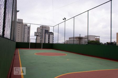 Apartamento à venda com 316m², 3 quartos e 4 vagas Apartamento à venda com 316m², 3 quartos e 4 vagasÁrea Comum - Quadra