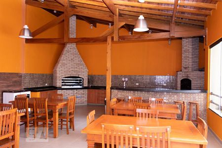 Apartamento à venda com 316m², 3 quartos e 4 vagas Apartamento à venda com 316m², 3 quartos e 4 vagasÁrea Comum - Churrasqueira e Forno